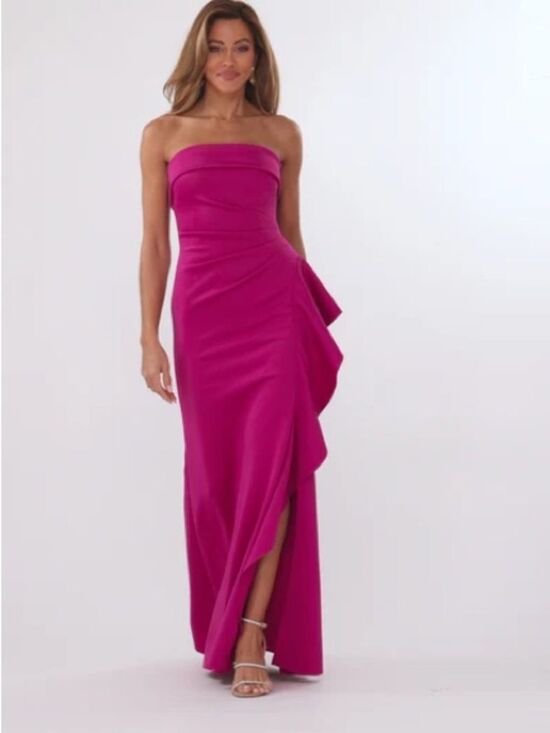 Source Unknown Dresses & Skirts - Strapless Fuchsia Ruffle-Detail Evening Gown